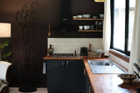 Romantic Wooden Nature Cabin Overlooking Forest & Crystal Clear River - Hervey Bay Accommodation 3