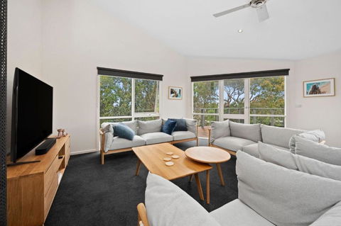 Roadknight Ocean Road View 236 - Hervey Bay Accommodation 1