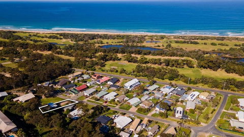 Robin Wood - Tourism Hervey Bay 0