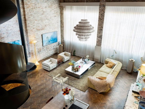 Rockstar, Surry Hills I30 - Hervey Bay Accommodation 2