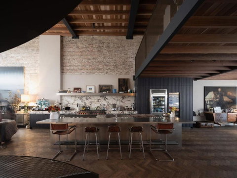 Rockstar, Surry Hills I30 - Hervey Bay Accommodation 3