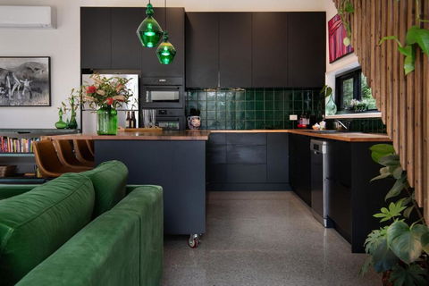 Rocky Hollow - Hervey Bay Accommodation 2