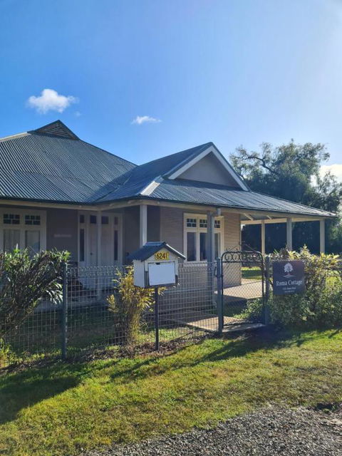 Roma Cottage On Roma Orchard - Tourism Hervey Bay 1