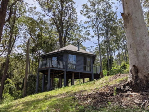 Romantic Cabin Escapes Barrington Tops - Lorikeet - Tourism Hervey Bay 0