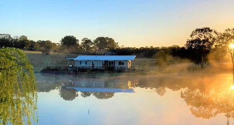 Romantic Lakehouse Set In A Private Vineyard In The Hunter Valley - Tourism Hervey Bay 1
