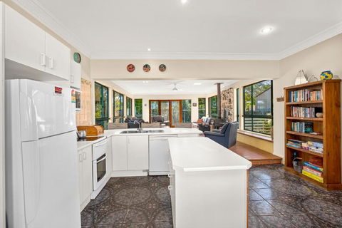 Ronnies Cottage - Tourism Hervey Bay 3