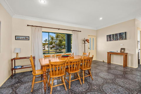 Ronnies Cottage - Tourism Hervey Bay 2