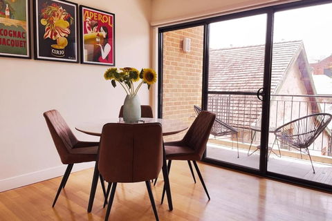Rooftops On Henrycentre Of West End Cafes - Hervey Bay Accommodation 2