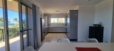 Rose Bay Resort - Tourism Hervey Bay 3