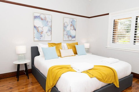 Rose Hill On Hamer, 1940s Charming Cottage Near Cook Park - Hervey Bay Accommodation 1