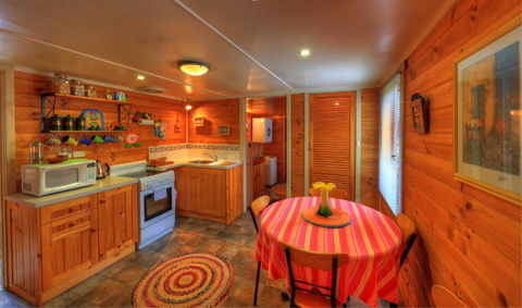 Rosebank Cottage Collection - Tourism Hervey Bay 0