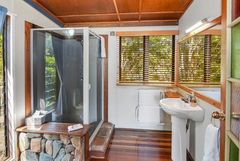 Rosebrook Cottages - Hervey Bay Accommodation 2