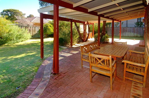 Rosewood Cottage - Hervey Bay Accommodation 0