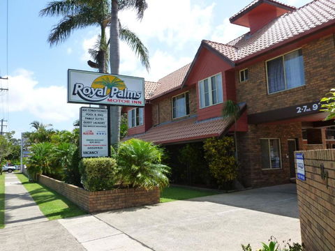 Royal Palms Motor Inn - Tourism Hervey Bay 0