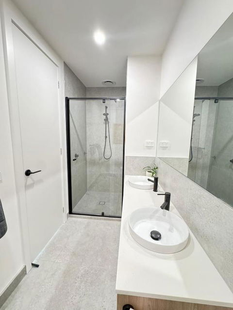 Royalty Living - Tourism Hervey Bay 2