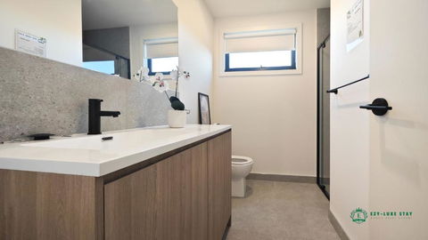 Royalty Living Unit 3 - Tourism Hervey Bay 3