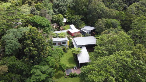 Runawaytomaleny - Hervey Bay Accommodation 1