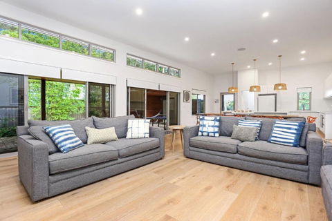 Russell Street Retreat - Tourism Hervey Bay 1