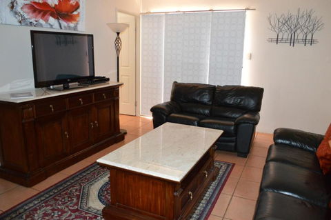 Ruthmor Villas - Tourism Hervey Bay 0
