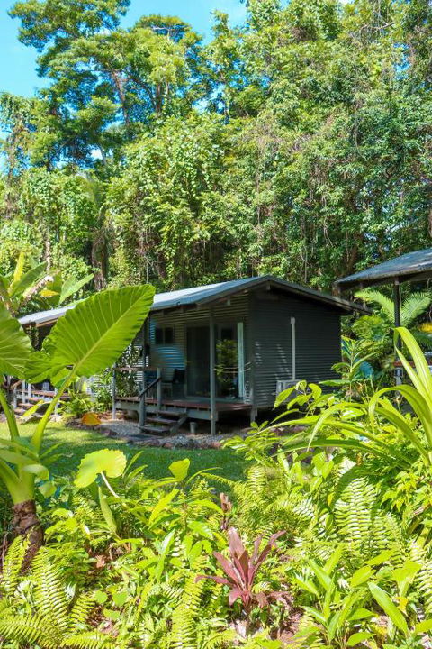 Safari Lodge - Tourism Hervey Bay 0