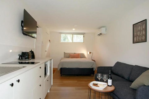 Sahara Trails Studio WiFi Air Conditioning Horse Riding And Much More - Hervey Bay Accommodation 2