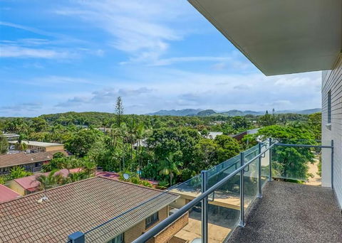 Sail Away - Hervey Bay Accommodation 0