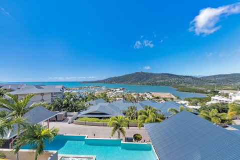 Sails On The Sea - Club Wyndham - Hervey Bay Accommodation 0