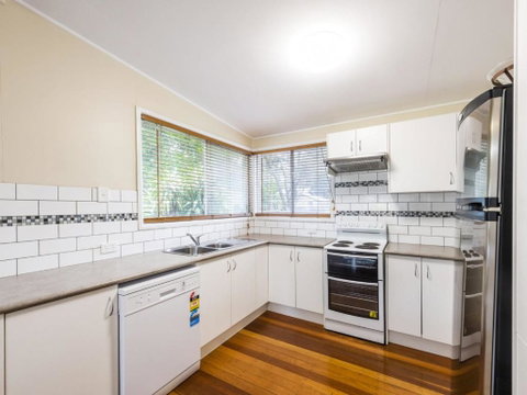 Salt Water Cottage - Hervey Bay Accommodation 3