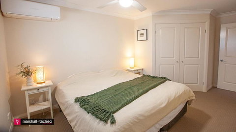 Salt Water Villa Bermagui Four Bedroom Central Location With Wifi - Hervey Bay Accommodation 2