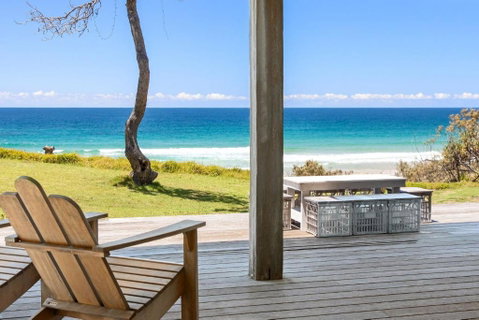 Saltwater Beach House - Hervey Bay Accommodation 0