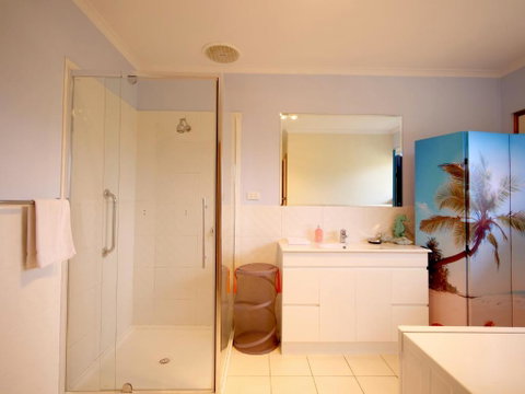 Salty Air Apartments Kingscote Kangaroo Island - Hervey Bay Accommodation 2