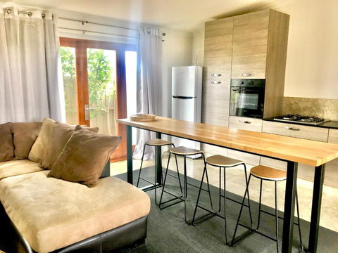 Salty Blue Beach House - Tourism Hervey Bay 3