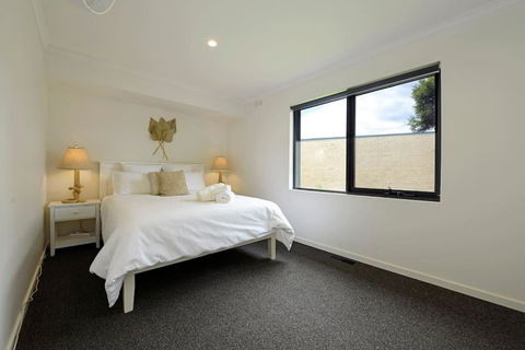 Salty Escape - Tourism Hervey Bay 3