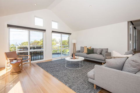 Salty Shores Smiths Beach - Hervey Bay Accommodation 2