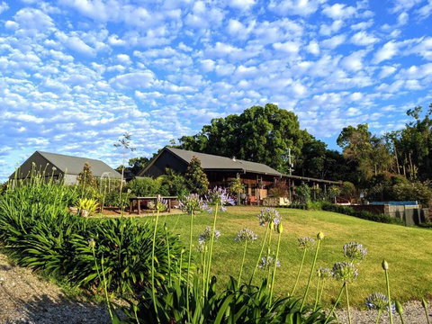 Samsara Farm Cottage - Stunning Hinterland Oasis - Hervey Bay Accommodation 0