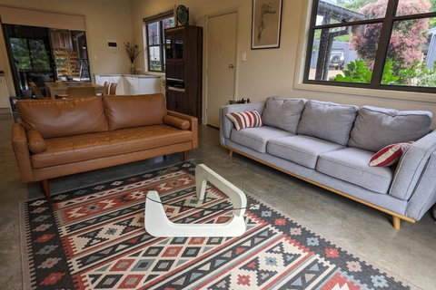 Samsara Farm Cottage - Stunning Hinterland Oasis - Hervey Bay Accommodation 3