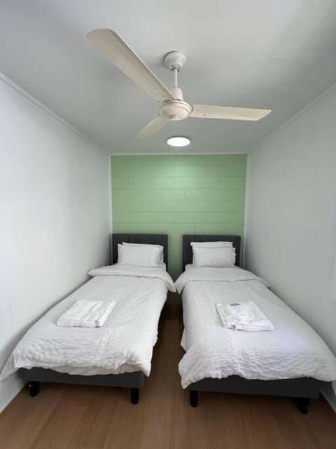 Samuel Grove - Hervey Bay Accommodation 2