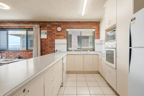 San Clemente Unit 4 24 Orvieto Terrace - Hervey Bay Accommodation 2