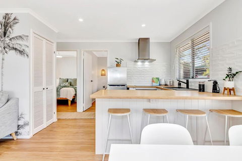 Sanbis Cabin - Hidden Boutique Retreat, Sea Views - Tourism Hervey Bay 3