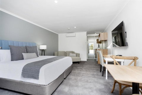 Sanctuary Inn On Westernport - Hervey Bay Accommodation 1