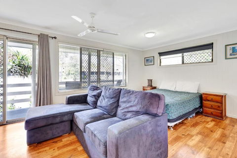 Sanctuary Lakes Fauna Retreat - Tourism Hervey Bay 1