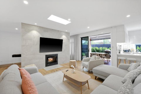 Sanctuary Of Hope By Ready Set Stay - Cowes - Tourism Hervey Bay 1