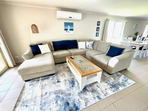 Sand & Salt - Hervey Bay Accommodation 0