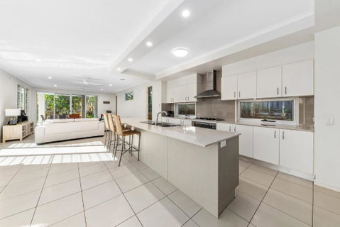 Sand And Sea Beach House - Hervey Bay Accommodation 3