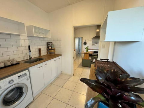 Sand Bars - Spacious, Beach, Pets - Hervey Bay Accommodation 3