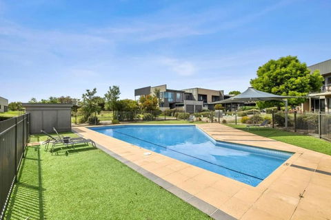 Sands Coastal Villa Close To Pool, Beach And Golf - Tourism Hervey Bay 2