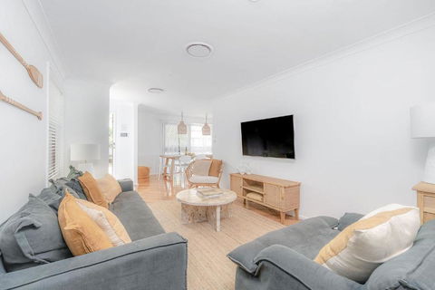 Sandalwood At Huskisson - Hervey Bay Accommodation 3