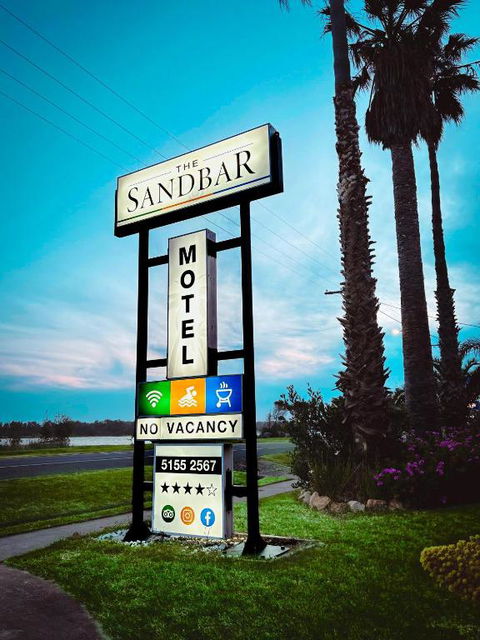 Sandbar Motel - Tourism Hervey Bay 1