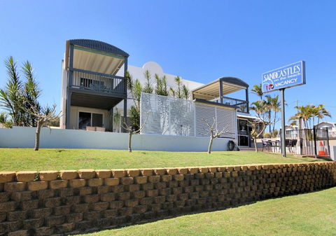 Sandcastles 6 - Tourism Hervey Bay 0