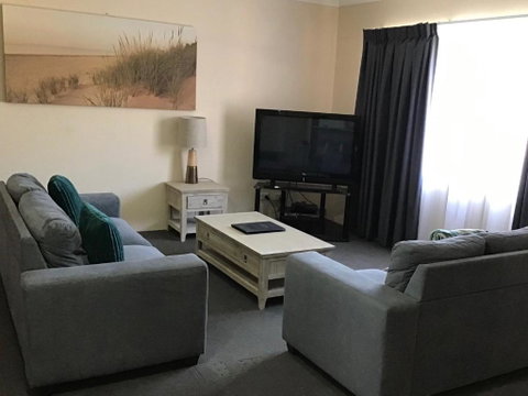 Sandcastles Holiday Apartments - Hervey Bay Accommodation 3